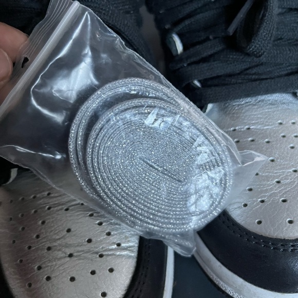 Silver Toe Jordan 1 - Picture 8 of 8